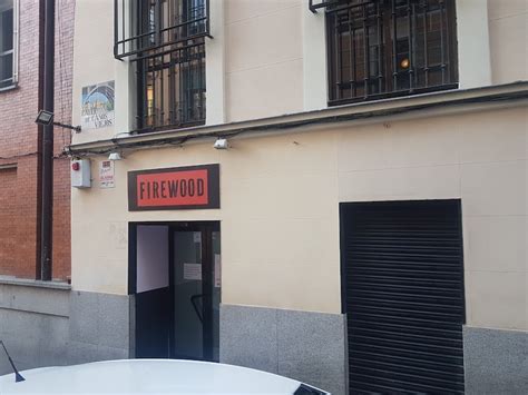 opiniones de firewood gay bar madrid|Firewood, Madrid Gay Bar 